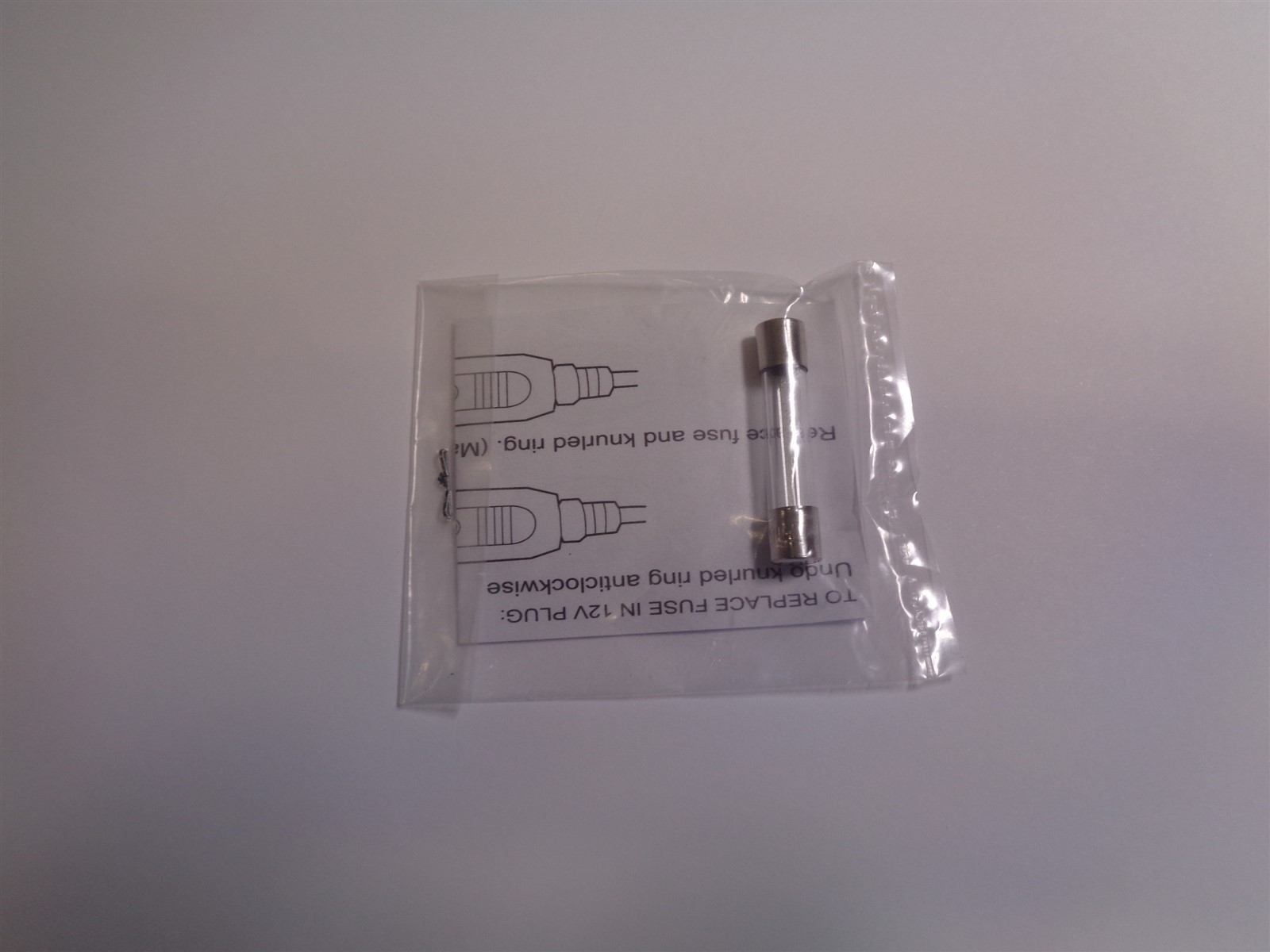 REPLACE FUSE IN 12V PLUG